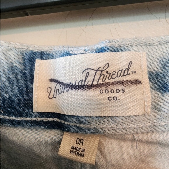 Universal Thread mid rise 90's baggy bleach wash jeans size 0 regular - Picture 3 of 4